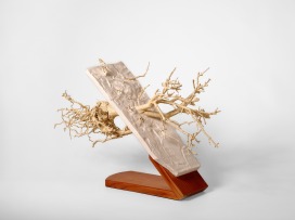 Baobab | 2025 | H:33 B:24 T:49 | Gips + Holz