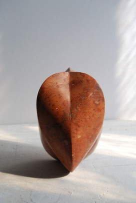 &laquo;Fruchtsamen&raquo;, Kalkstein, 10x10x17 cm, 2008