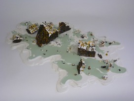 Überfällig (2012) Gips, Farbe, Silikon (12x39x60 cm)